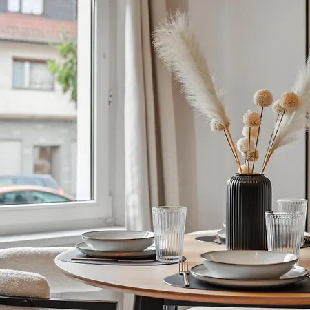 Malu - Ruhige Lage, Erdgeschoss, Smarttv, Netflix, 24h Checkin, Ludwigsburg