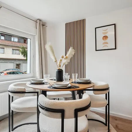 Appartement Malu - Ruhige Lage, Erdgeschoss, Smarttv, Netflix, 24h Checkin, Ludwigsburg